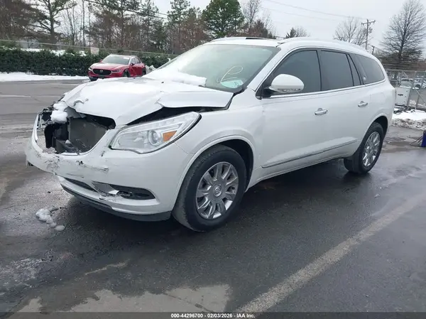 5GAKRBKD8HJ170821 2017 BUICK ENCLAVE - Image 2