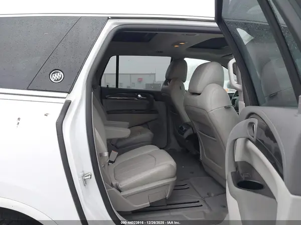 5GAKRBKD8HJ208676 2017 BUICK ENCLAVE - Image 8