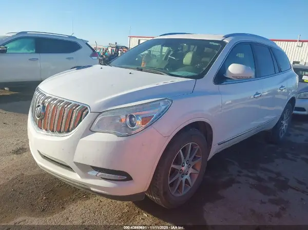 5GAKRBKD8HJ287749 2017 BUICK ENCLAVE - Image 2