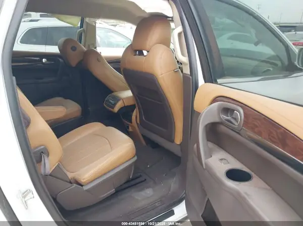 5GAKRBKD9GJ270165 2016 BUICK ENCLAVE - Image 8