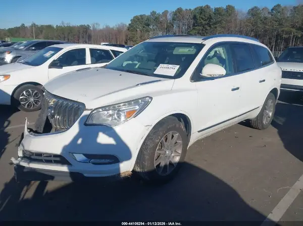 5GAKRBKD9HJ194142 2017 BUICK ENCLAVE - Image 2
