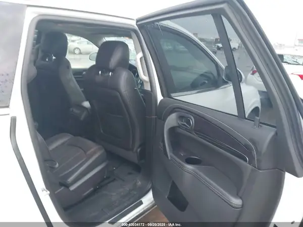 5GAKRBKD9HJ326400 2017 BUICK ENCLAVE - Image 8