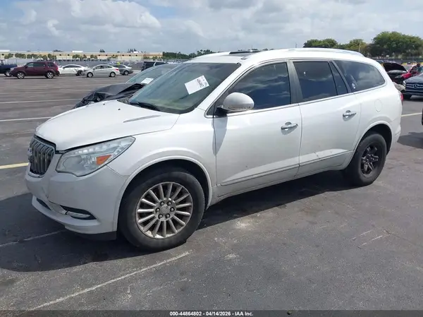 5GAKRBKD9HJ340538 2017 BUICK ENCLAVE - Image 2