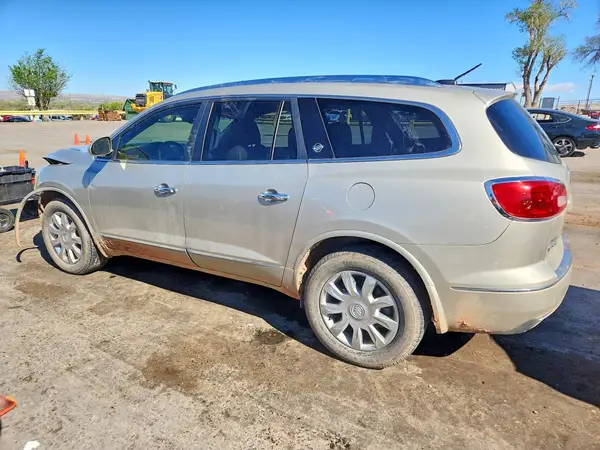 5GAKRCKD0HJ122140 2017 BUICK ENCLAVE - Image 2