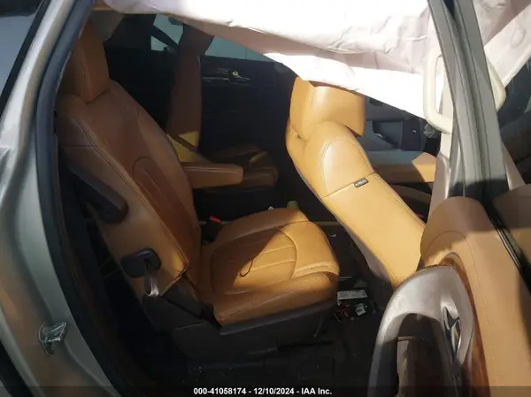 5GAKRCKD1GJ275074 2016 BUICK ENCLAVE - Image 8