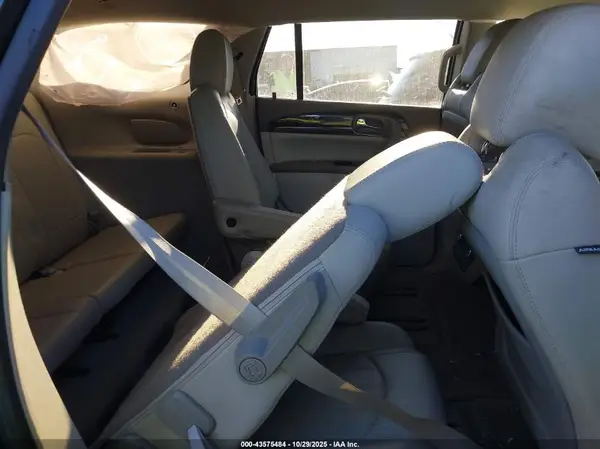 5GAKRCKD2HJ324624 2017 BUICK ENCLAVE - Image 8