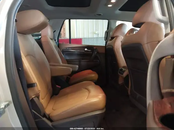 5GAKRCKD3GJ130117 2016 BUICK ENCLAVE - Image 8