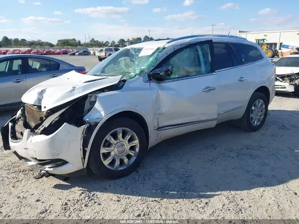 5GAKRCKD3HJ129115 2017 BUICK ENCLAVE - Image 2