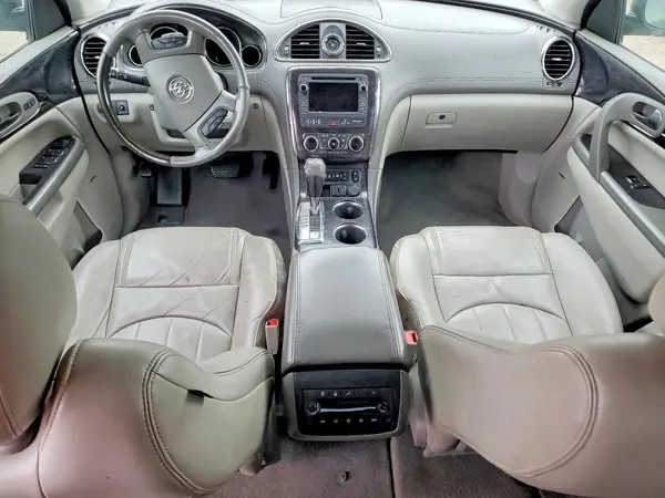 5GAKRCKD3HJ219896 2017 BUICK ENCLAVE - Image 8