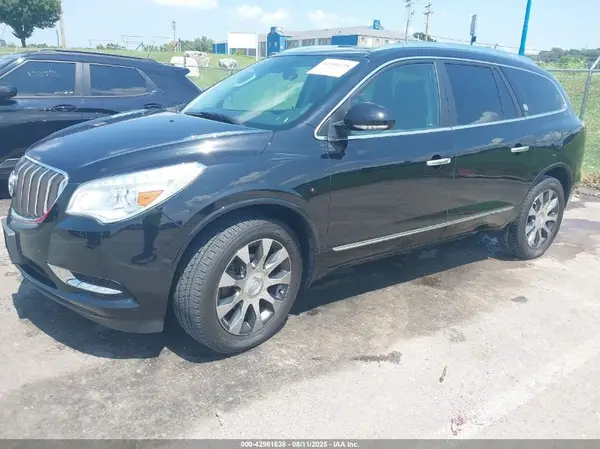 5GAKRCKD3HJ270556 2017 BUICK ENCLAVE - Image 2