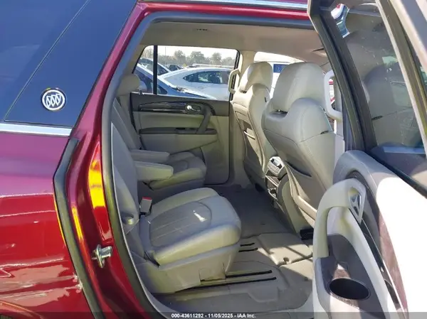 5GAKRCKD4GJ174305 2016 BUICK ENCLAVE - Image 8