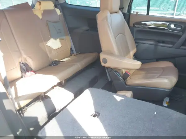 5GAKRCKD4GJ330701 2016 BUICK ENCLAVE - Image 8