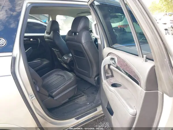 5GAKRCKD4HJ266483 2017 BUICK ENCLAVE - Image 8