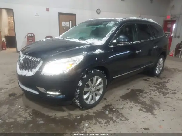 5GAKRCKD5GJ287647 2016 BUICK ENCLAVE - Image 2