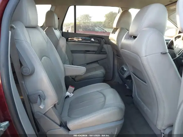5GAKRCKD5HJ262426 2017 BUICK ENCLAVE - Image 8