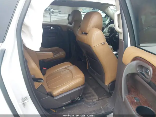 5GAKRCKD7GJ116589 2016 BUICK ENCLAVE - Image 8