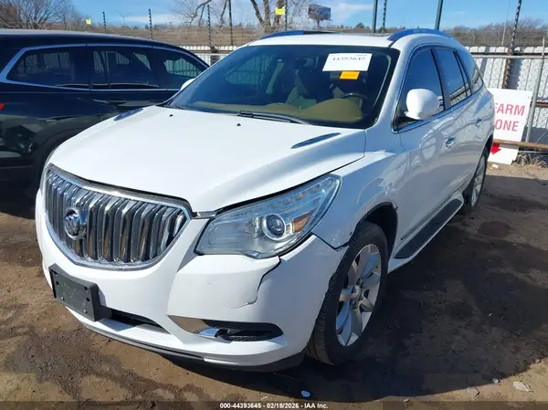 5GAKRCKD7HJ156074 2017 BUICK ENCLAVE - Image 2