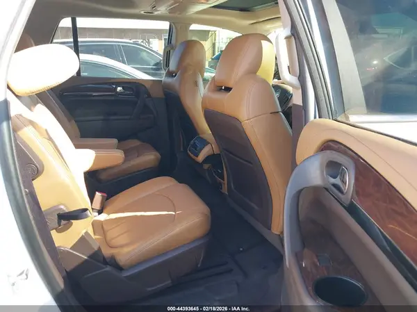 5GAKRCKD7HJ156074 2017 BUICK ENCLAVE - Image 8