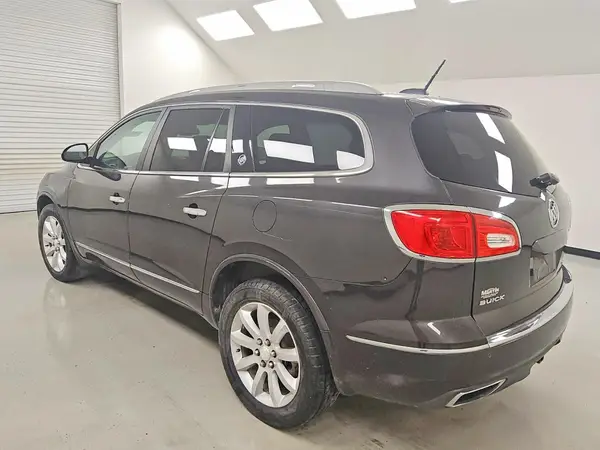 5GAKRCKD7HJ187048 2017 BUICK ENCLAVE - Image 2