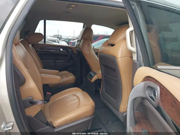 5GAKRCKD7HJ247846 2017 BUICK ENCLAVE - Image 8