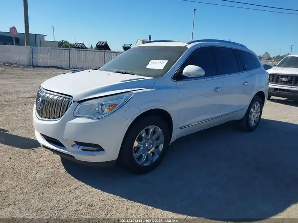 5GAKRCKD7HJ328023 2017 BUICK ENCLAVE - Image 2