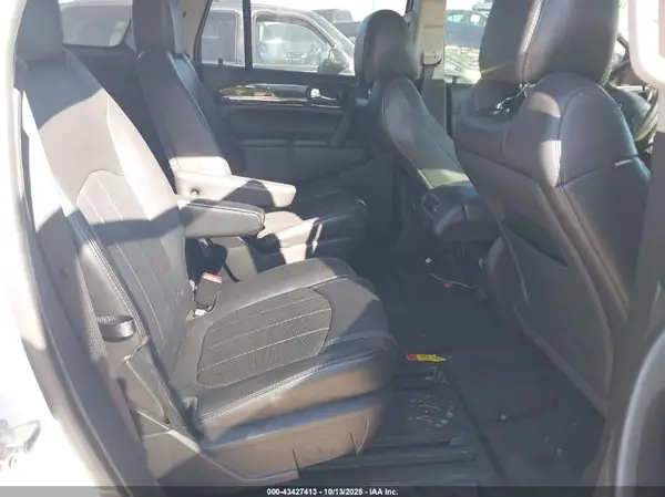 5GAKRCKD7HJ328023 2017 BUICK ENCLAVE - Image 8