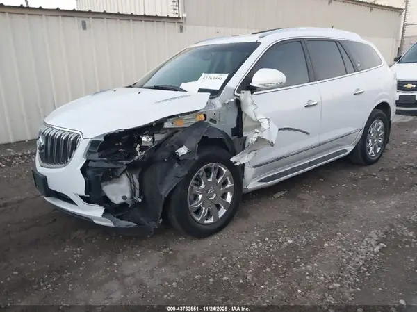 5GAKRCKDXHJ345687 2017 BUICK ENCLAVE - Image 2