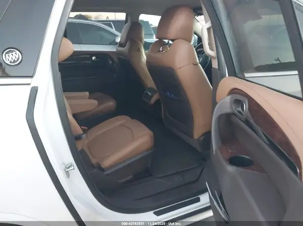 5GAKRCKDXHJ345687 2017 BUICK ENCLAVE - Image 8