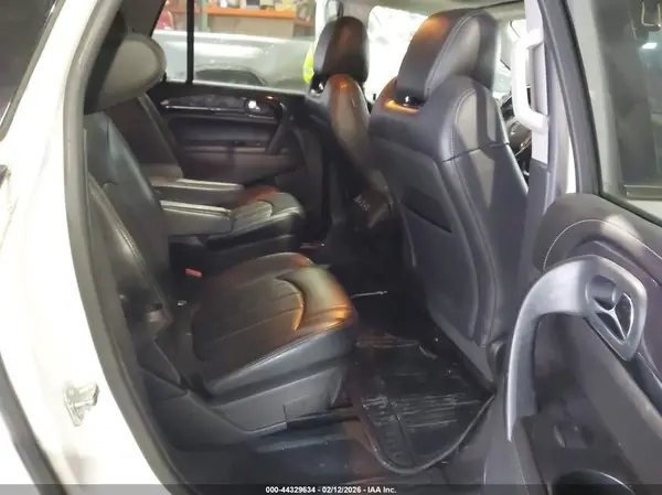 5GAKVBKD0HJ325812 2017 BUICK ENCLAVE - Image 8