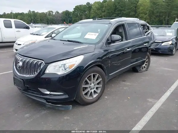 5GAKVBKD1HJ178335 2017 BUICK ENCLAVE - Image 2