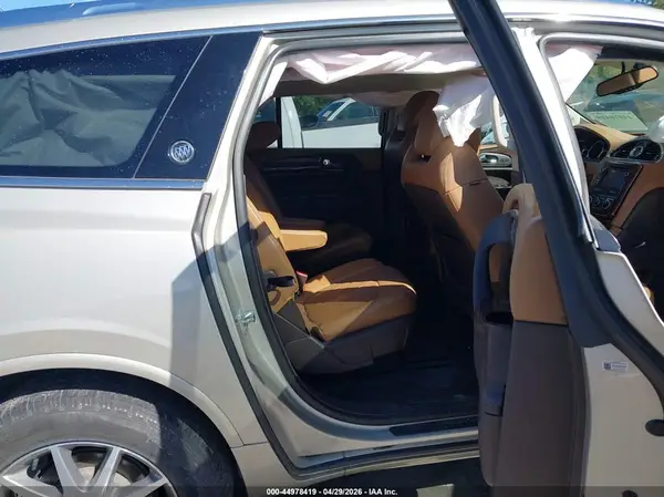 5GAKVBKD1HJ245810 2017 BUICK ENCLAVE - Image 8