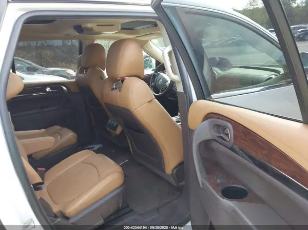 5GAKVBKD2GJ231073 2016 BUICK ENCLAVE - Image 8