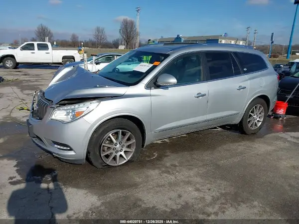 5GAKVBKD2HJ108200 2017 BUICK ENCLAVE - Image 2