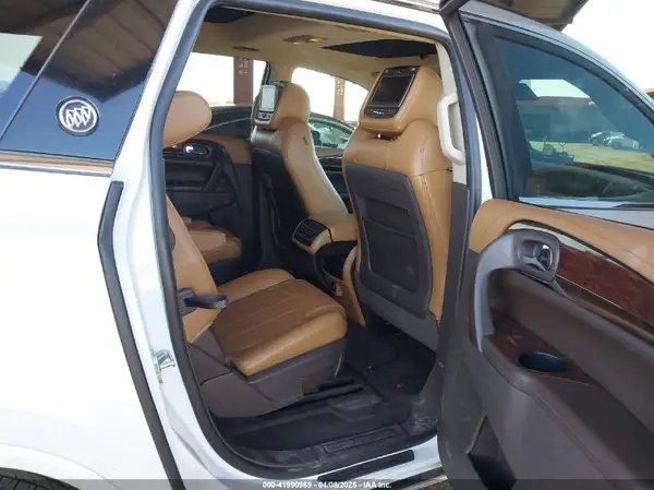 5GAKVBKD2HJ121187 2017 BUICK ENCLAVE - Image 8