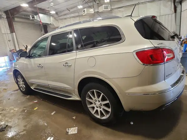 5GAKVBKD2HJ242656 2017 BUICK ENCLAVE - Image 2
