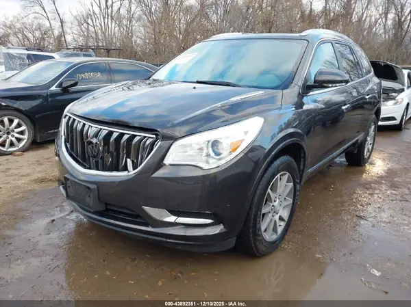 5GAKVBKD2HJ299505 2017 BUICK ENCLAVE - Image 2