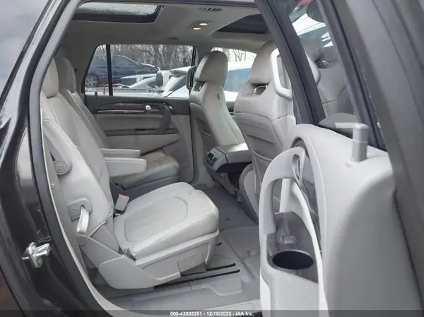 5GAKVBKD2HJ299505 2017 BUICK ENCLAVE - Image 8