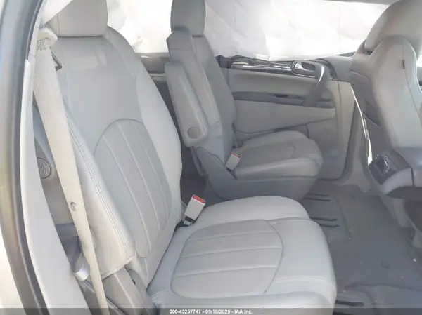 5GAKVBKD2HJ328498 2017 BUICK ENCLAVE - Image 8
