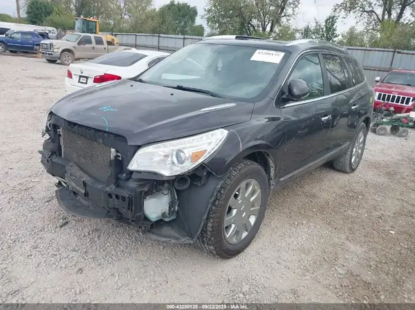 5GAKVBKD3HJ109100 2017 BUICK ENCLAVE - Image 2