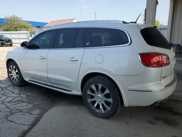5GAKVBKD3HJ179101 2017 BUICK ENCLAVE - Image 2