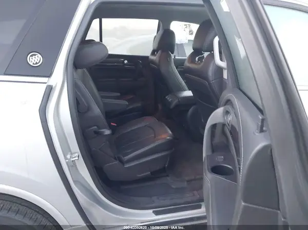 5GAKVBKD3HJ347920 2017 BUICK ENCLAVE - Image 8