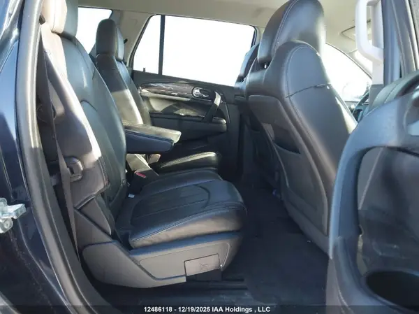 5GAKVBKD5HJ172246 2017 BUICK ENCLAVE - Image 8