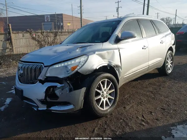 5GAKVBKD5HJ240352 2017 BUICK ENCLAVE - Image 2
