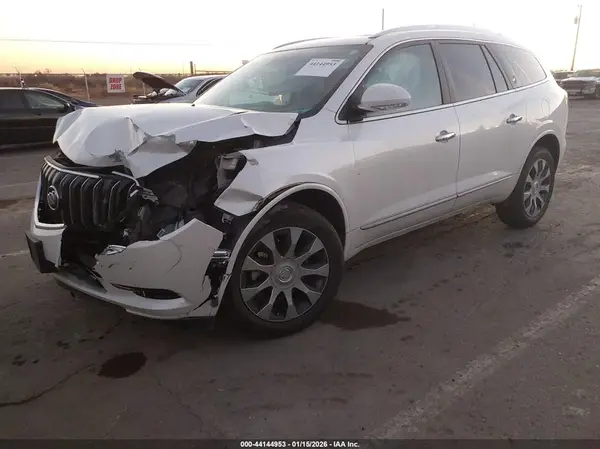 5GAKVBKD5HJ303742 2017 BUICK ENCLAVE - Image 2