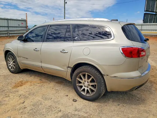 5GAKVBKD7HJ175102 2017 BUICK ENCLAVE - Image 2