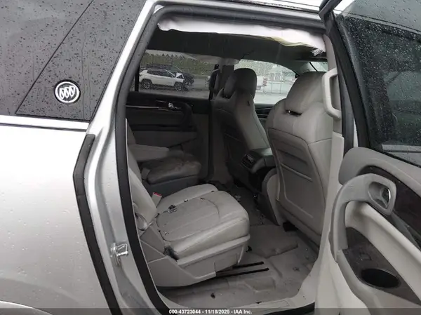 5GAKVBKD7HJ250364 2017 BUICK ENCLAVE - Image 8