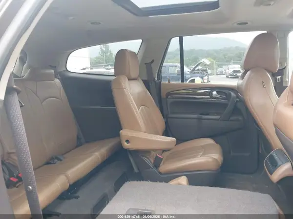 5GAKVBKD7HJ319909 2017 BUICK ENCLAVE - Image 8