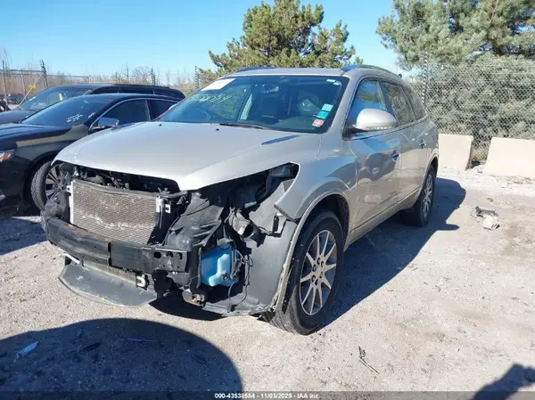 5GAKVBKD8HJ242323 2017 BUICK ENCLAVE - Image 2