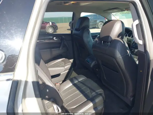 5GAKVBKD9HJ119050 2017 BUICK ENCLAVE - Image 8