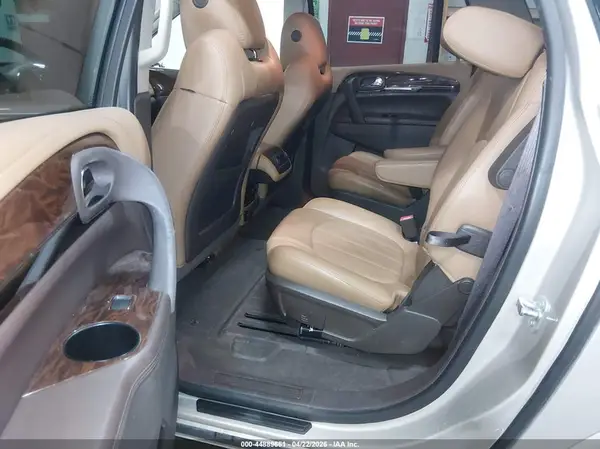 5GAKVBKD9HJ175277 2017 BUICK ENCLAVE - Image 8